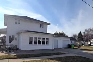 626 E Main St, Waupun, WI 53963 - Photo 2