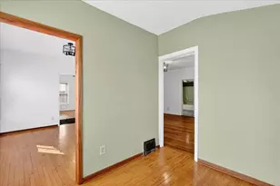 203 S 1st St, Janesville, WI 53536 - Photo 14