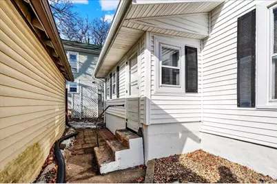 203 S 1st Street, Janesville, WI 53536 - Photo 16