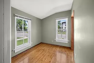 203 S 1st St, Janesville, WI 53536 - Photo 12