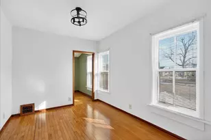 203 S 1st St, Janesville, WI 53536 - Photo 28