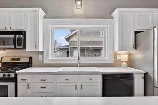 708 Doty St, Edgerton, WI 53534 - Photo 14