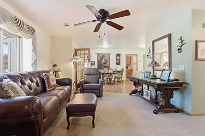 111 Elizabeth Court, Deerfield, WI 53531 - Photo 4