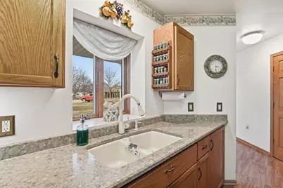 111 Elizabeth Court, Deerfield, WI 53531 - Photo 8