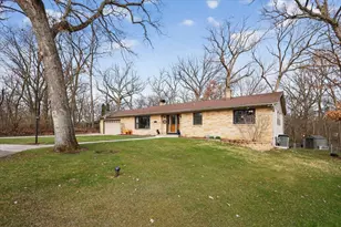 701 N Hill Rd, Beloit, WI 53511 - Photo 40