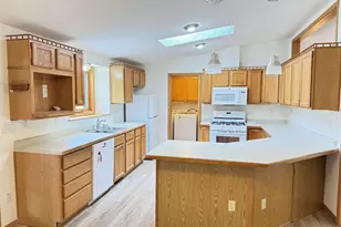 922 Elk Ave, Adams, WI 53910 - Photo 10