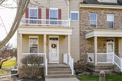 66 S Gardens Way, Fitchburg, WI 53711 - Photo 2