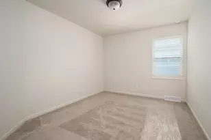 456 New Hampton Dr, Oregon, WI 53575 - Photo 12