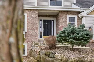 726 Cone Flower St, Middleton, WI 53562 - Photo 2