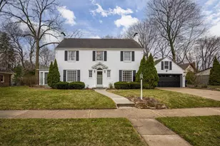 22 S Garfield Ave, Janesville, WI 53545 - Photo 2