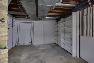 22 S Garfield Ave, Janesville, WI 53545 - Photo 36