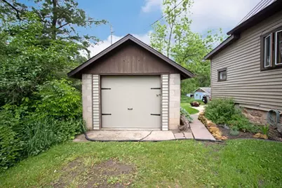 555 Pine Avenue, Hillsboro, WI 54634 - Photo 2