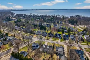 260 Kensington Dr, Madison, WI 53704 - Photo 4