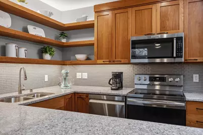 15 S Broom Street #401, Madison, WI 53703 - Photo 14