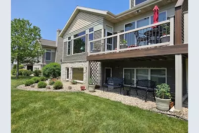 440 Grandview Drive, Waunakee, WI 53597 - Photo 6