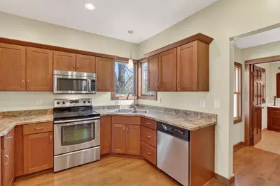 1104 W 5th Avenue, Brodhead, WI 53520 - Photo 4