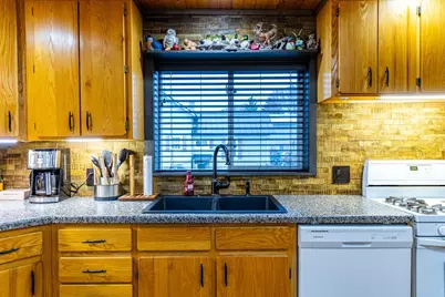 200 Garfield Avenue, Reeseville, WI 53579 - Photo 12