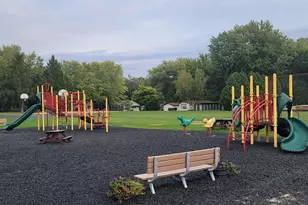 329 Sunrise Ct, Edgerton, WI 53534 - Photo 8