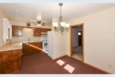 257 Mohawk Road, Janesville, WI 53545 - Photo 12