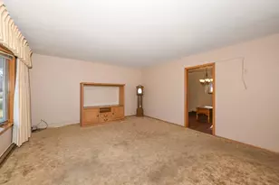 257 Mohawk Rd, Janesville, WI 53545 - Photo 10