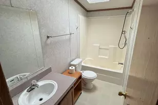 W211N11863 Hilltop Dr, Germantown, WI 53022 - Photo 8