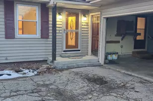 2011 N Sumac Dr, Janesville, WI 53545 - Photo 34