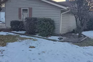 2011 N Sumac Dr, Janesville, WI 53545 - Photo 32