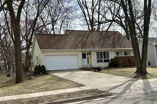 4713 Kennedy Rd, Madison, WI 53704 - Photo 1