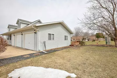 588 Ann Court, Berlin, WI 54923 - Photo 8