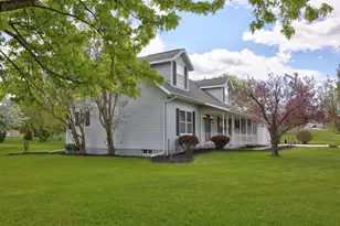 588 Ann Ct, Berlin, WI 54923 - Photo 4