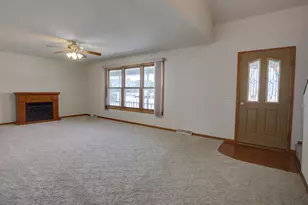 588 Ann Ct, Berlin, WI 54923 - Photo 18