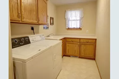 588 Ann Court, Berlin, WI 54923 - Photo 30