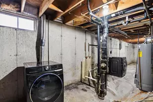 209 Midvale Dr, Marshall, WI 53559 - Photo 44