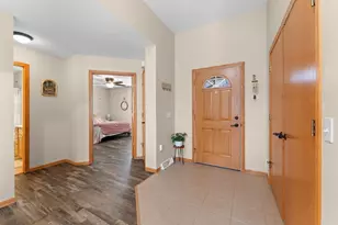 1422 Ridgeview Dr, Reedsburg, WI 53959 - Photo 10