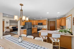 1422 Ridgeview Dr, Reedsburg, WI 53959 - Photo 14