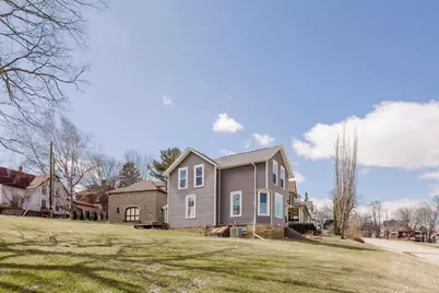 318 Maiden Street, Mineral Point, WI 53565 - Photo 32