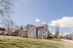 318 Maiden St, Mineral Point, WI 53565 - Photo 32