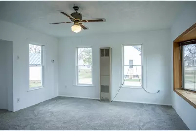 607 N Main Street, Necedah, WI 54646 - Photo 6