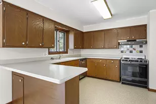 4702 Retana Dr, Madison, WI 53714 - Photo 10