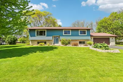 4431 Meadow Wood Circle, DeForest, WI 53532 - Photo 4