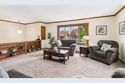 4431 Meadow Wood Circle, DeForest, WI 53532 - Photo 6