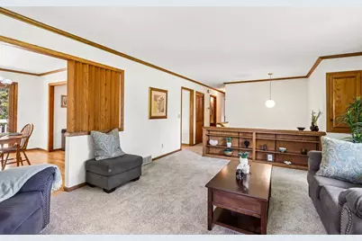 4431 Meadow Wood Circle, DeForest, WI 53532 - Photo 8