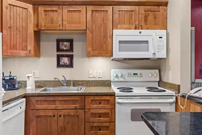 1050 Canyon Road #21, Lake Delton, WI 53965 - Photo 12