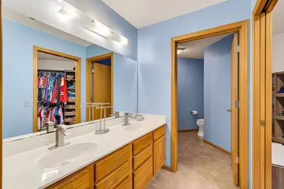 2107 Canterbury Road, Madison, WI 53711 - Photo 20