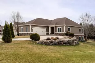 269 W Nelson St, Deerfield, WI 53531 - Photo 2