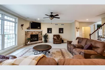 1226 Wenzel Way, Waunakee, WI 53597 - Photo 4