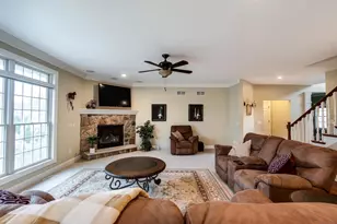 1226 Wenzel Way, Waunakee, WI 53597 - Photo 4