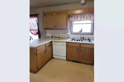 98 Lakeview Avenue, Edgerton, WI 53534 - Photo 10