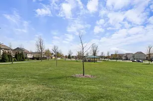 260 Goldenrod Dr, Sun Prairie, WI 53590 - Photo 32