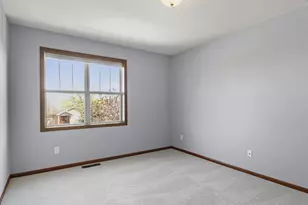 260 Goldenrod Dr, Sun Prairie, WI 53590 - Photo 18
